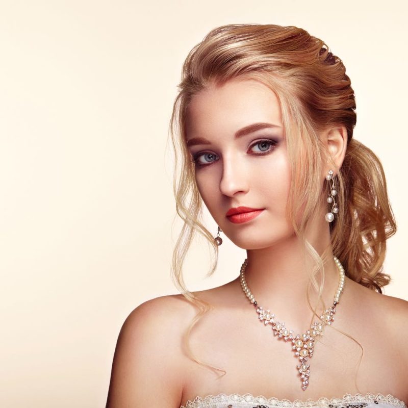 blonde-girl-with-long-and-shiny-curly-hair-PDZZ7YZ.jpg blonde-girl-with-long-and-shiny-curly-hair-PDZZ7YZ.jpg